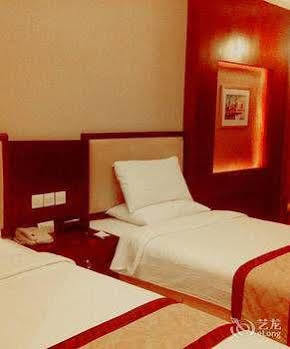 Wanyi Hotel Dongguan  Exterior foto