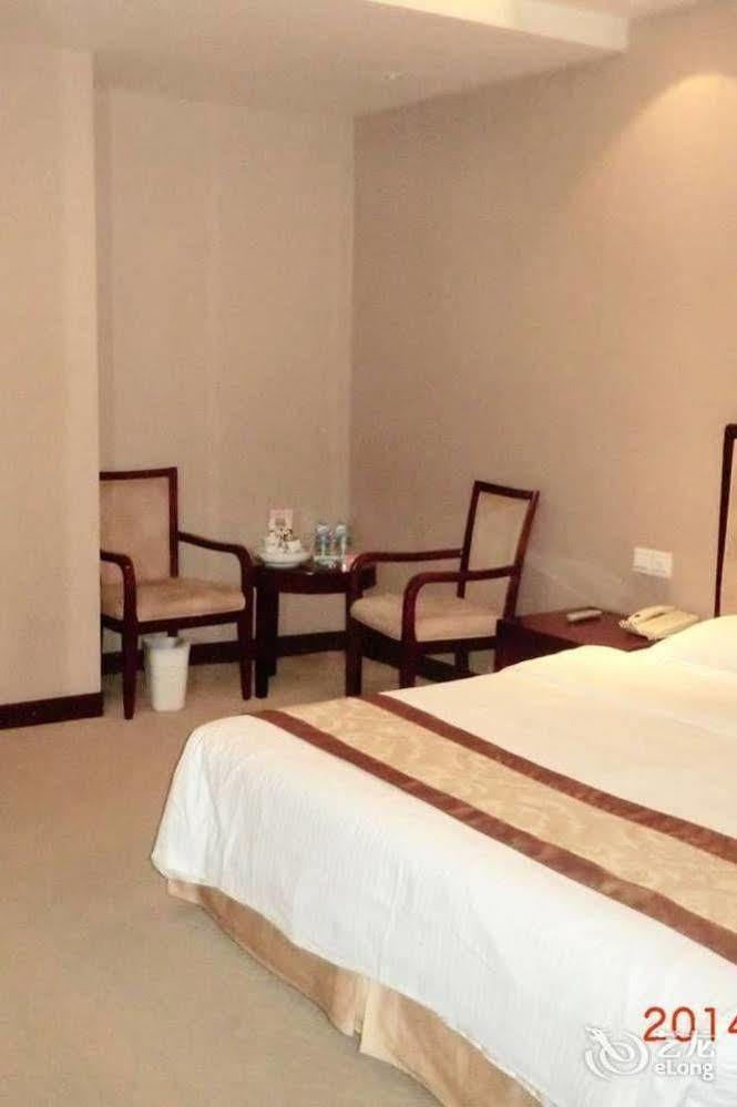 Wanyi Hotel Dongguan  Exterior foto